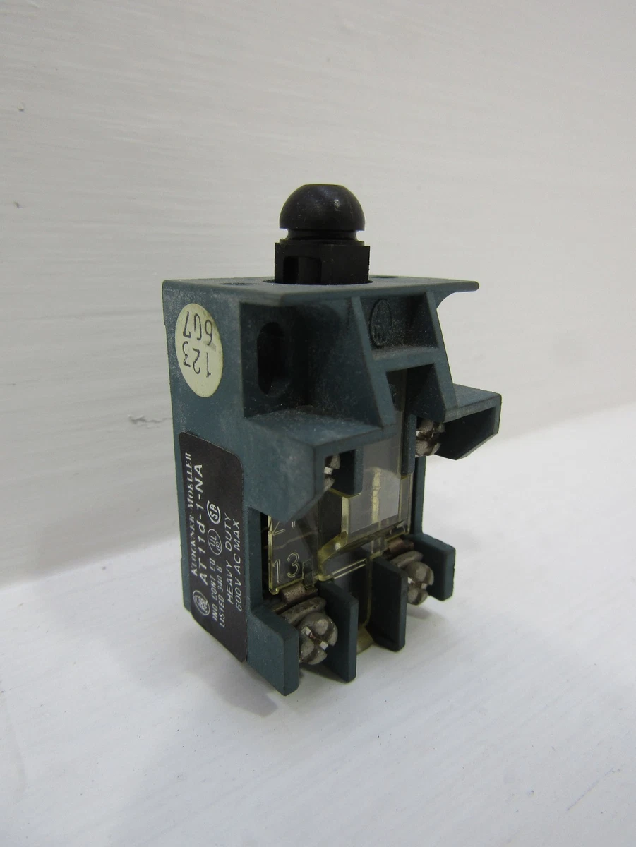NEW Klockner Moeller AT11d-1-NA Miniature Limit Switch No Box