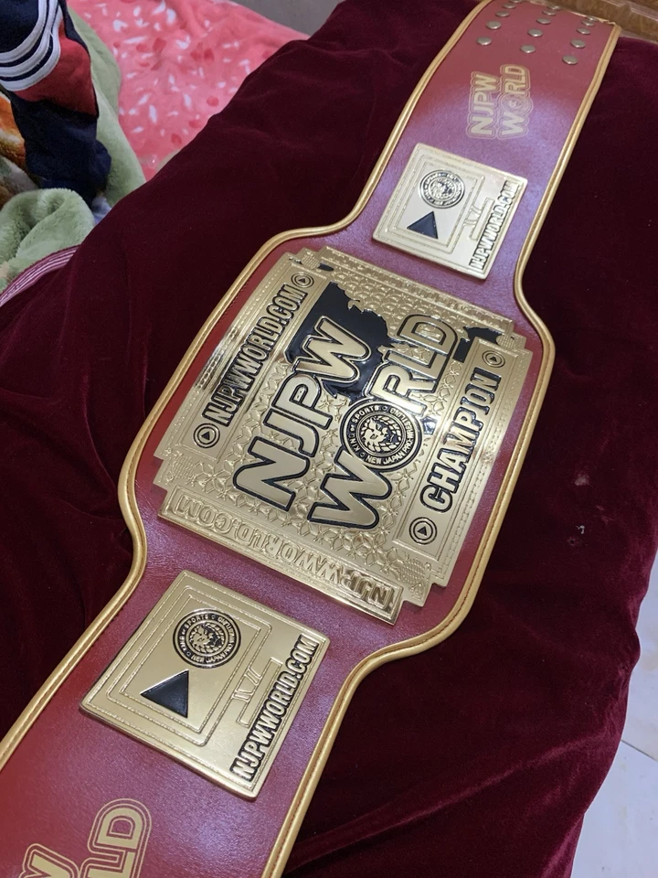 Cinturón Campeonato Mundial de Televisión NJPW, 4mm Zinc, Chapado en Oro.Correa de Cuero Real. Foto 4 de 4