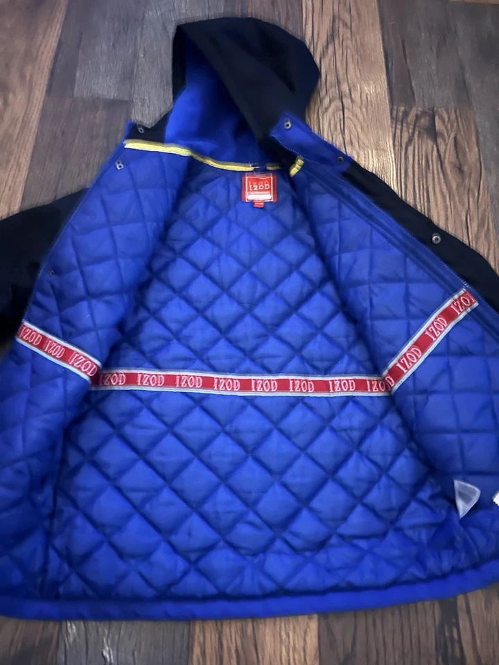 Chaqueta de invierno Izod para niños talla 14-16 con cremallera frontal y frontal a presión con capucha Foto 2 de 4