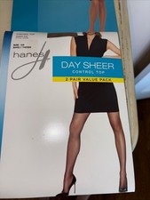 2 Pairs Hanes Day Sheer Control Top Pantyhose Barely There Size CD 0G098