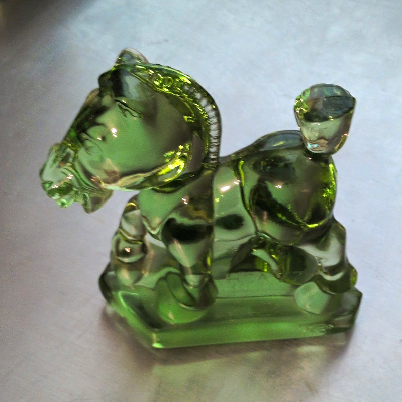 Green Glass Horse Figurine Decorative Glass Animal Horse Figurine