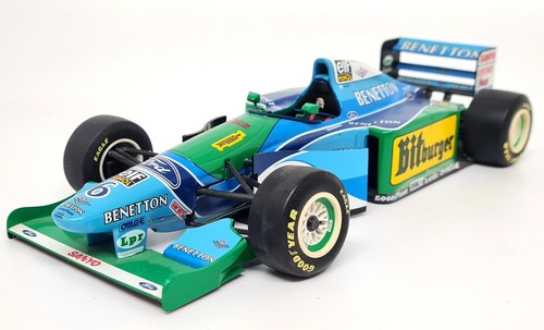 Minichamps 1/18 Benetton B194 F1 J. Herbert Bitburger Diecast Scale model car - Picture 3 of 10