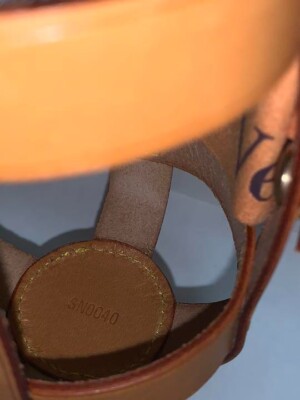 ルイ　ヴィトン　ペタンクケース　ヴーヴクリコM99078 レア　★未使用品★ s-l400.jpg