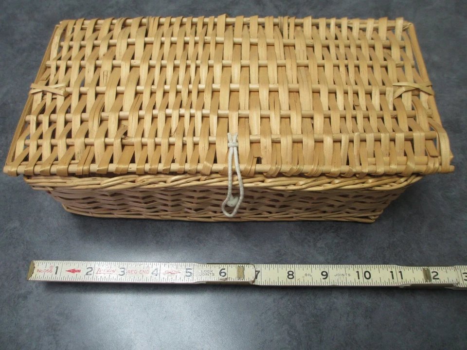 Basket with Lid, Woven Wicker / Rattan Wood Storage Box - Image 4 of 4