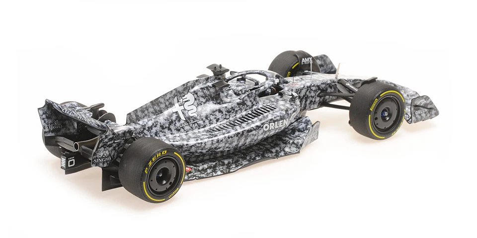 Minichamps 1:18 ALFA ROMEO C42 ROBERT KUBICA TESTING BARCELONA 2022 - 117229988 - Immagine 2 di 3