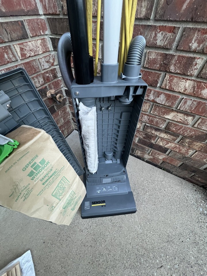 Windsor Karcher Sensor XP12 Commercial 10 Amp Upright Vacuum Cleaner w Bags eBay