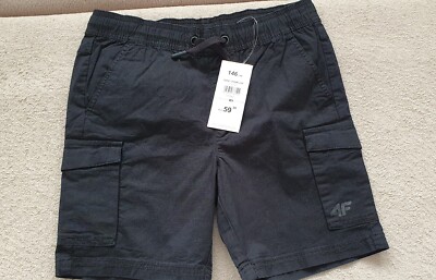 4F  Kurzehose Junge Gr 146 Neu