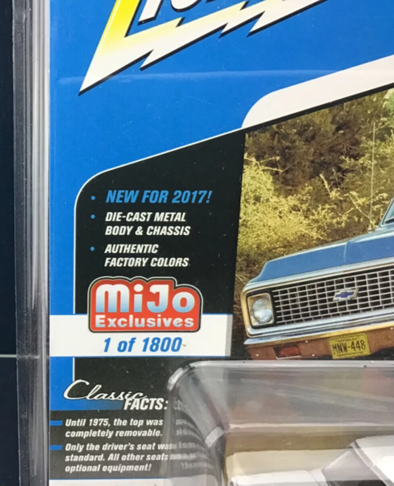 Johnny Lightning 1969 Chevy Blazer Mijo Exclusives & MBX Cycle Trailer - Image 3 of 4