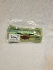 DISNEY PARKS STAR WARS THE MANDALORIAN THE CHILD BABY YODA FACE MASK SIZE LARGE