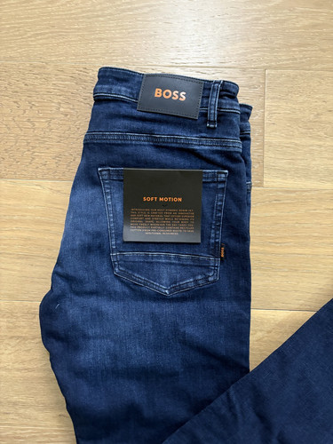 BOSS Men's Delaware Slim Fit Stretch Jeans, Brushed Navy, 32