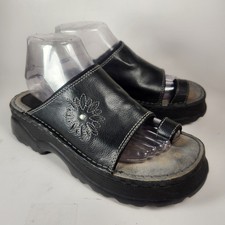 NO BOUNDARIES Women's Sandal Size 8.5 Black Vegan Y2K Wedge Floral Shoe