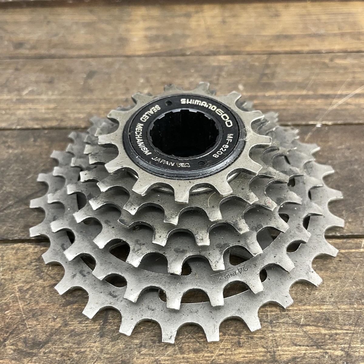 Vintage Shimano 600 MF-6208 6-Speed Freewheel 28t Sealed Mechanism