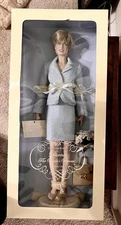 Franklin Mint DIANA THE PEOPLE'S PRINCESS Collectible Doll New In Box. Blue Suit