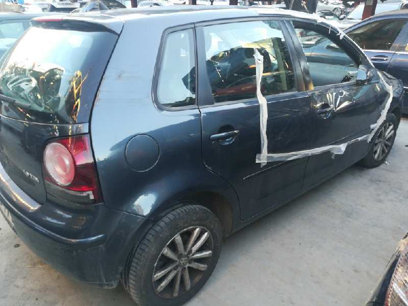 Foto 9 di 10
