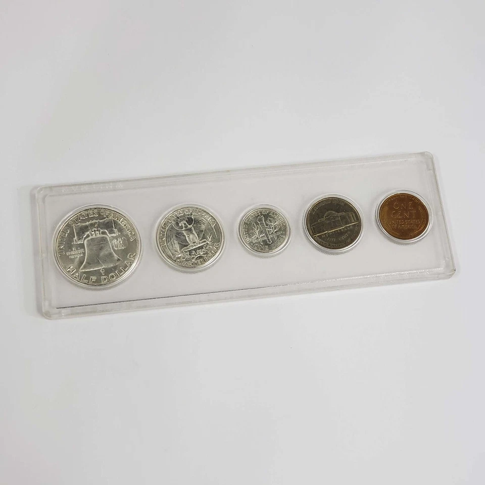 (1) 1958 United States Mint SILVER Philadelphia Year Set WHITMAN Plastic Holder - Image 4 of 4