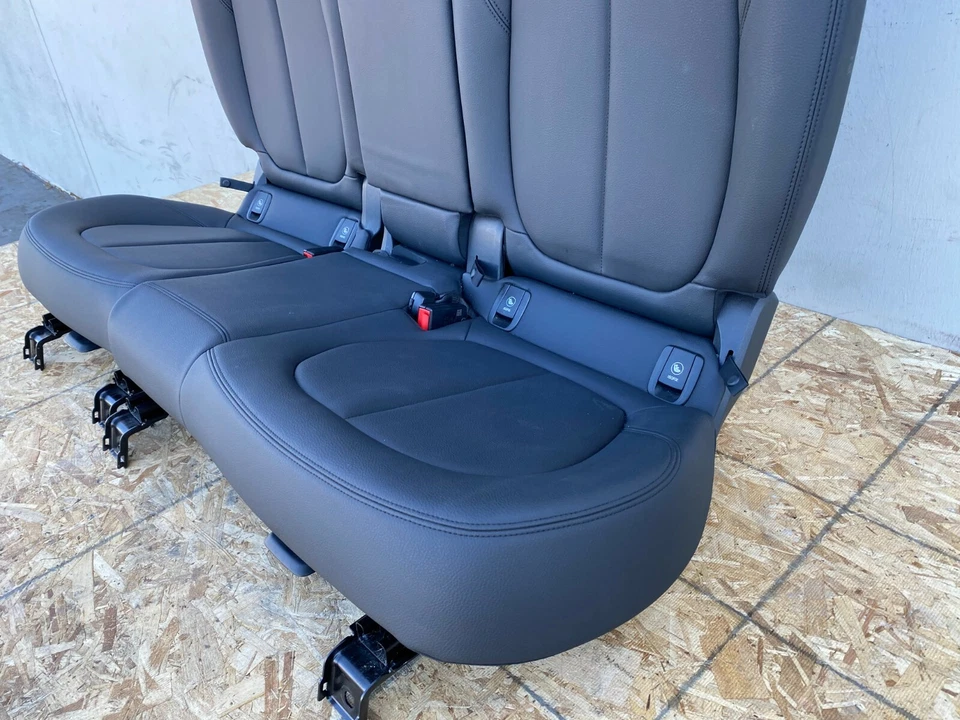 2016-2018 BMW X1 REAR SEAT SET FOLD DOWN COMPLETE BLACK OEM F48 - Image 3 of 4