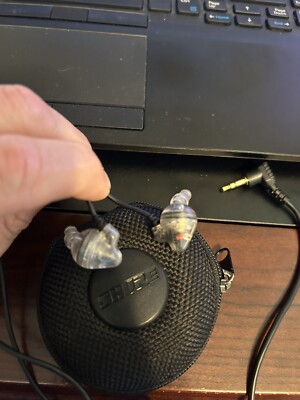 Shure in ear monitor headphones 3565 Patent number 488.460 Shure in ear monitor headphones 3565 Patent number 488.460