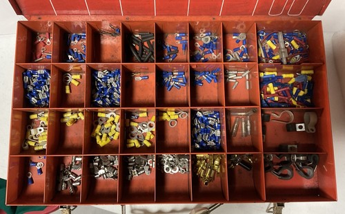 NAPA Auto Belden Deluxe Terminal Kit Large Metal Display Box Contents included - Picture 4 of 9