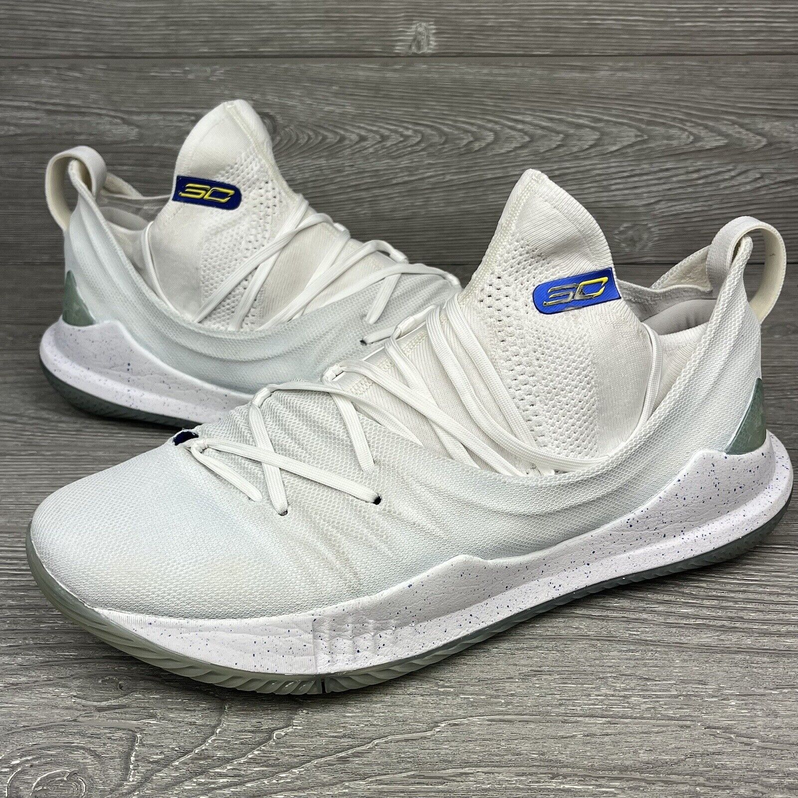 Under Armour Curry 5 Low Triple White Men&#039;s Shoes Size 13 Basketball eBay