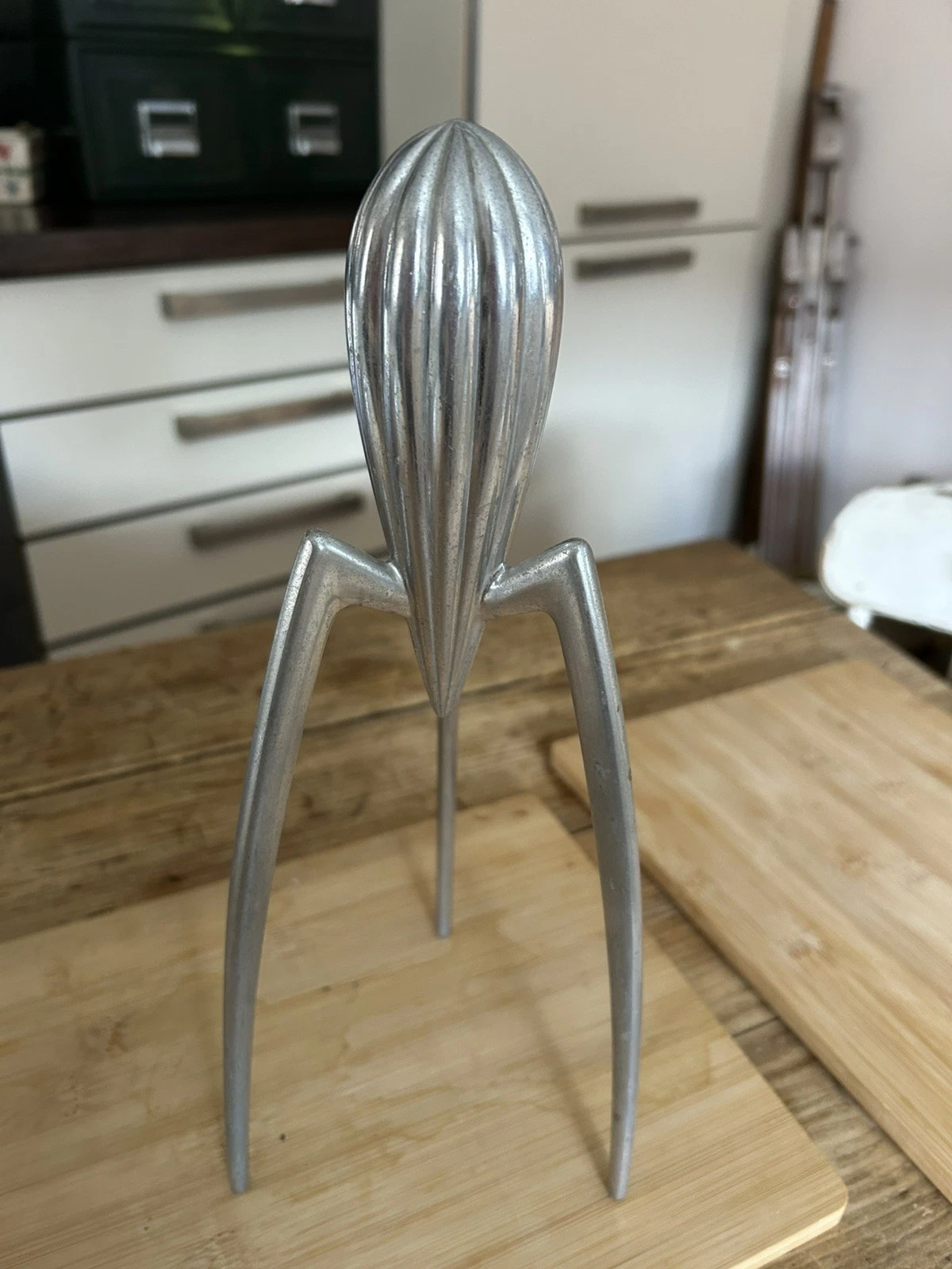 Metal Alessi Juicy Salif Citrus Juicer / Squeezer by Philippe Starck - 1990’s
Opens in a new window