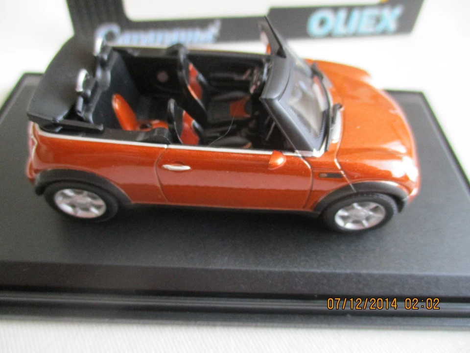 MINIATURE  OLIEX CARARAMA 1/43 MINI COOPER CABRIOLET OUVERT ORANGE 2006 - Photo 4/4