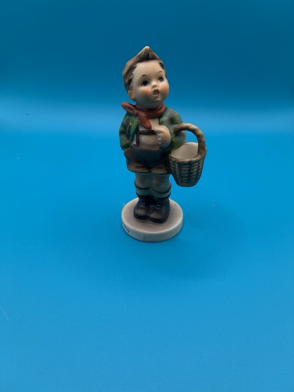 Hummel 513 Village Boy with Basket West Germany 4” tall Initialed By Painter