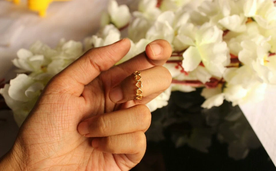 14k Solid Gold Heart Designer Eternity Ring Band Couples Ring Anniversary Ring. - Image 4 of 4