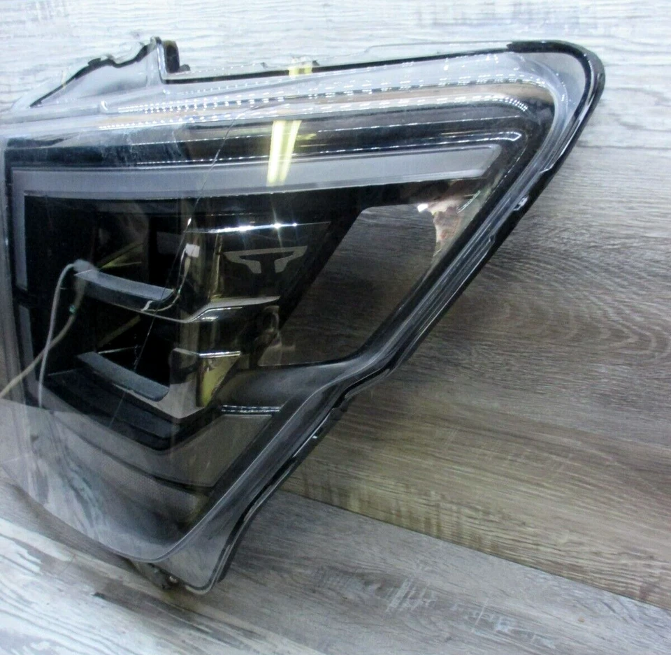 OEM Left Driver Side Headlamp Replacement Lens For Nissan Titan, XD 26060-9FV0B - Image 3 of 4