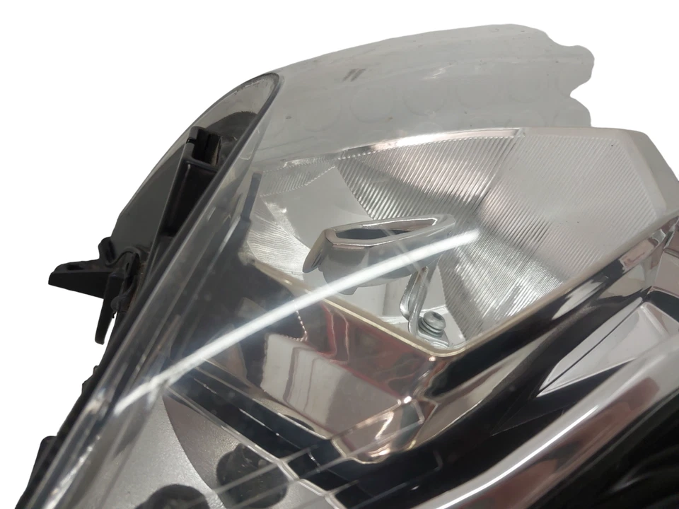 FANALE ANTERIORE CON LIEVI GRAFFI KAWASAKI ER-6N 650 2012/2016 230070195 - Immagine 4 di 4