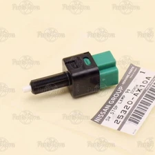 25320AX10A OEM NISSAN INFINITI Stop Lamp Brake Light Switch Assembly 25320-AX10A