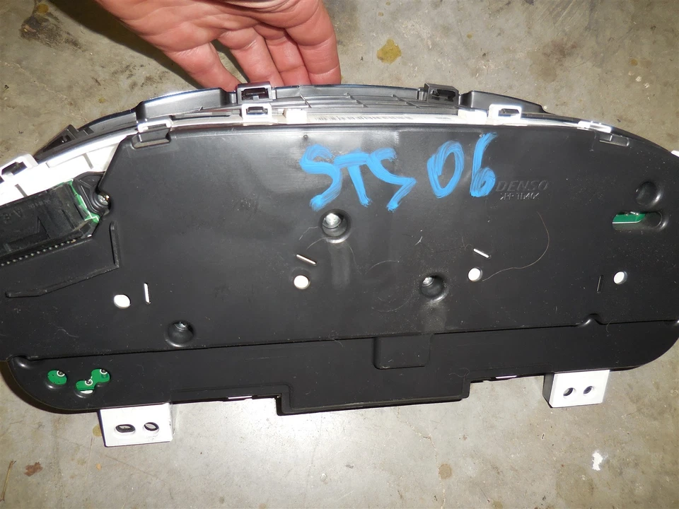 2004-2009 Cadillac STS приборной панели спидометр кластер 137k миль 15826684 б/у oem - Изображение 3 из 3