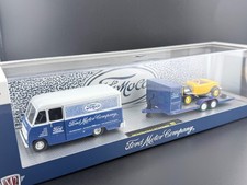 M2 1948 Ford Parcel Truck 1932 Ford Roadster 36000-93 1/64