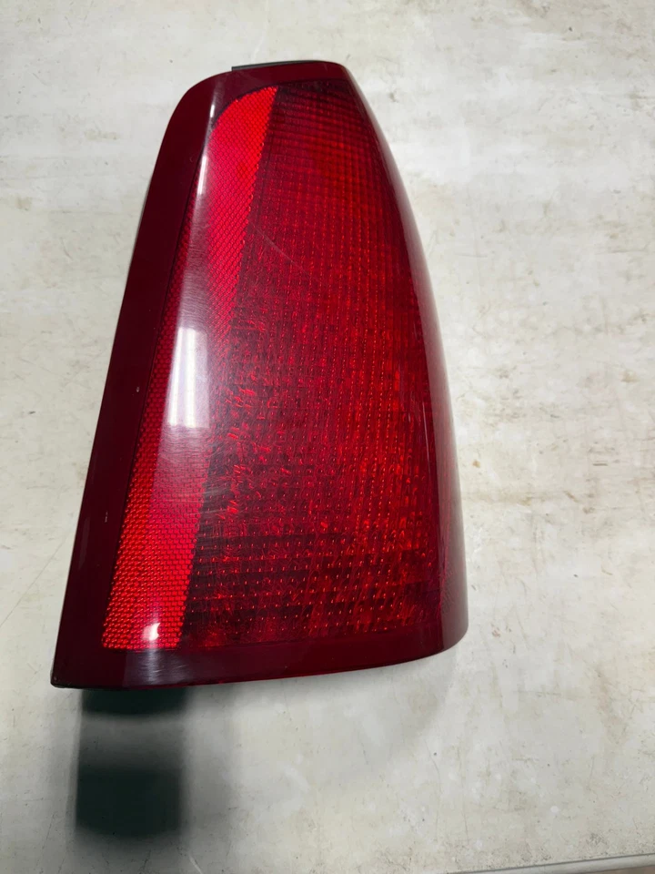 Cadillac Deville 2000-2005 - LED fabricante de equipos originales Foto 2 de 4