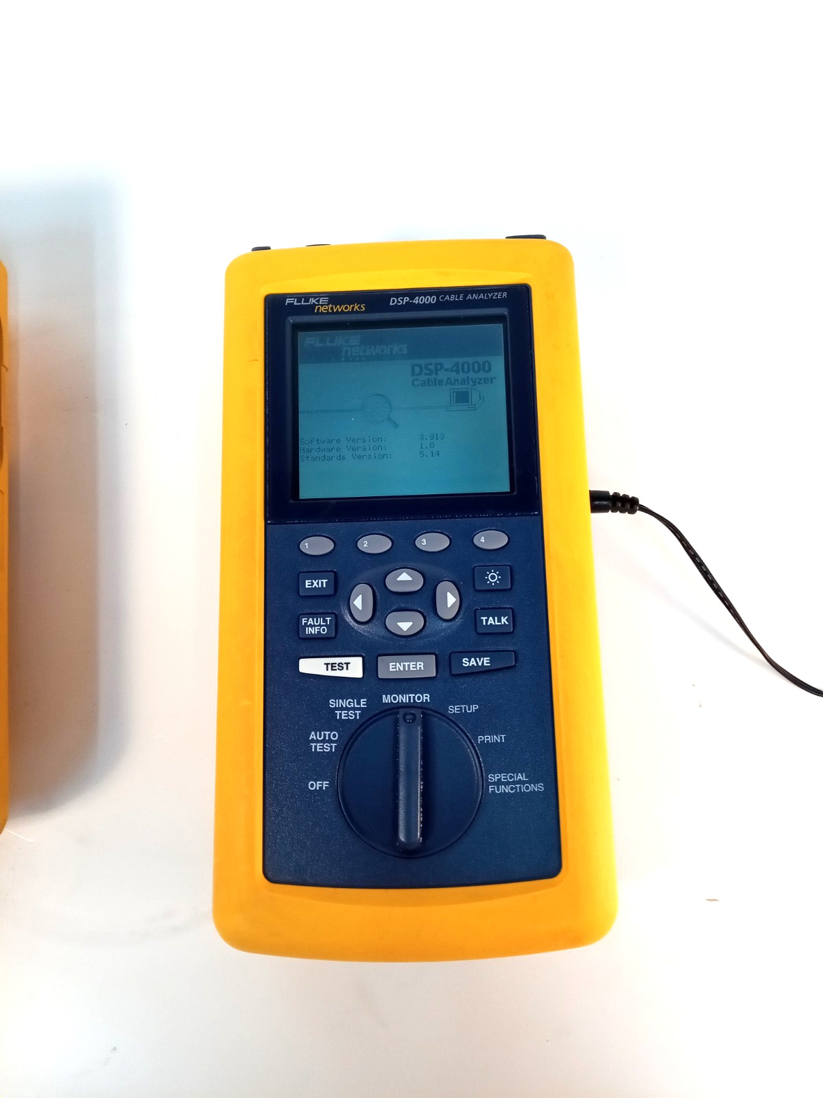 Fluke Networks DSP-4000 Cable Analyzer + DSP-4000SR Smart Remote