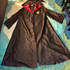 Wizarding World Harry Potter Gryffindor Hooded Robe Costume Black/Red Adult M
