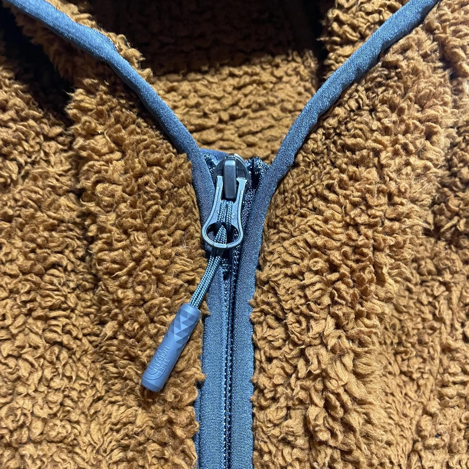 Sudadera con Capucha Pullover The North Face Para Hombre Mediana Marrón Campshire Sherpa Vellón 1/4 Cremallera Foto 3 de 4