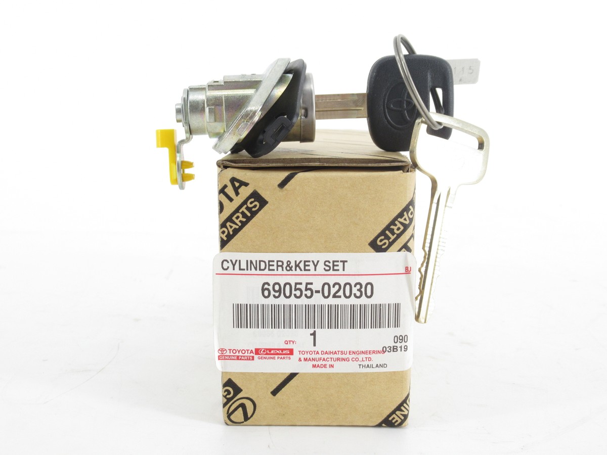 Genuine OEM Toyota 69055-02030 Trunk Lid Lock Cylinder 2003-2008