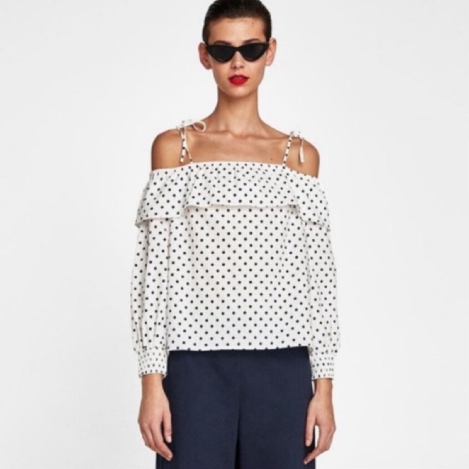 ZARA White & Black Polka Dotted Off The Shoulder Linen Blended Blouse Sz Sm NEW