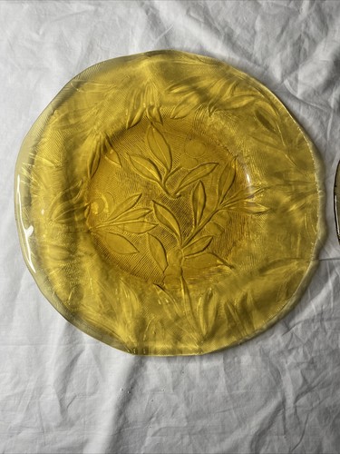 Decorative Plates X2 Williams Sonoma Amber Pressed Glass olive branch embossed - Picture 2 of 3