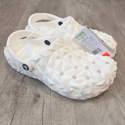 tho Crocs Classic Geometric White Unisex Clogs 209563-100 NWOB | eBay