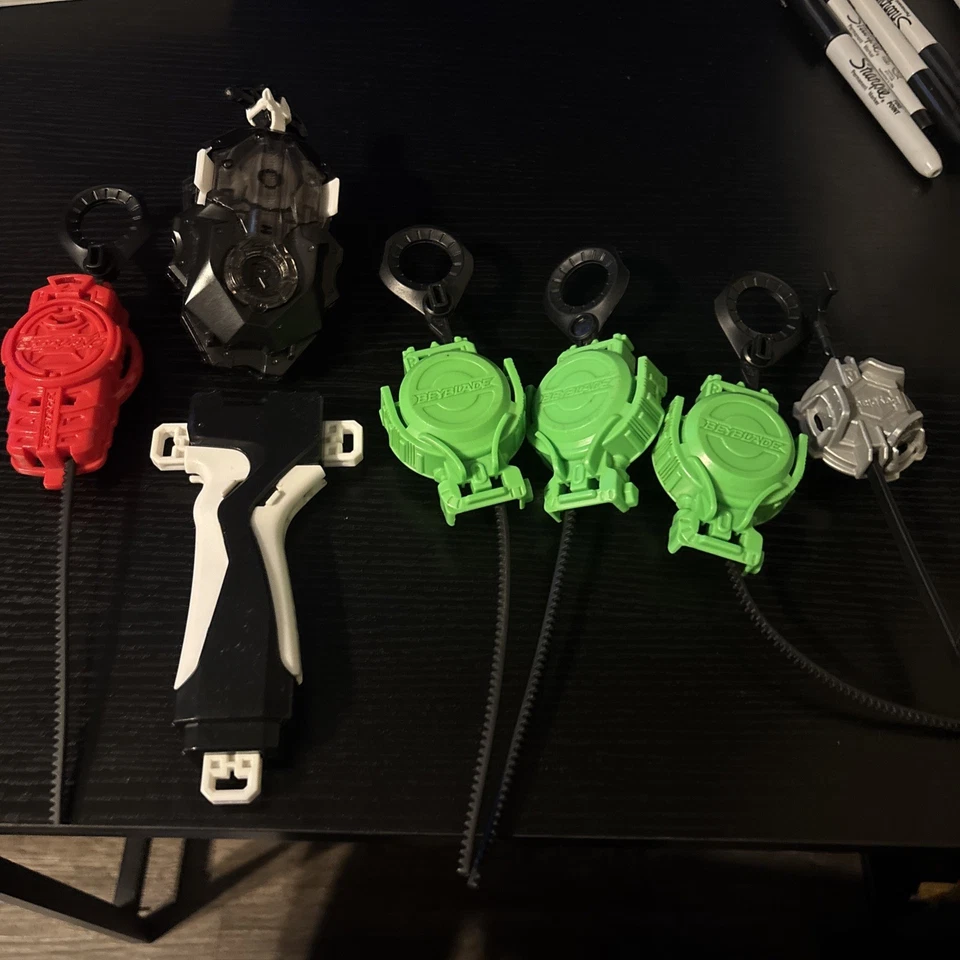 Beyblade Burst Lot Takara Tomy - Image 2 of 4