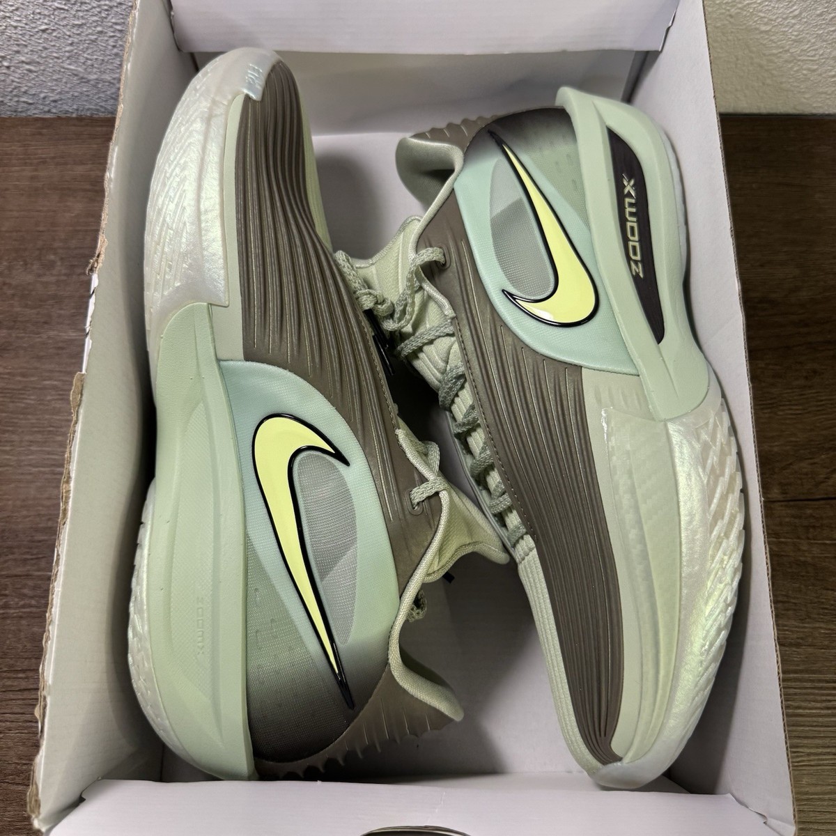 Nike Air Zoom GT Cut 3‎ Turbo Mens Size 10 Basketball Shoes Honeydew HV9918-300 Nike Air Zoom GT Cut 3 Turbo  main image 3