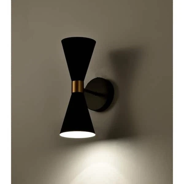 Склад Tiffany Smithy 5 дюймов 1-светлое матовое настенное бра с черной отделкой для помещений - Изображение 2 из 4