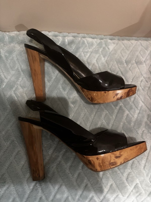 BCBG Warren Patent Leather Platform Size 9 Heels