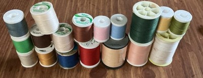 Lot of 18 Vintage Thread Spools Various Colors and Brands