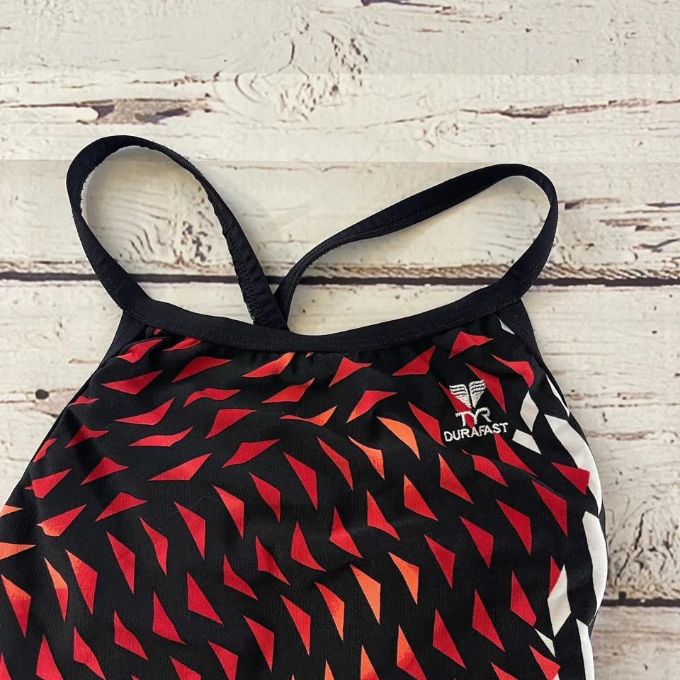 Traje de baño de una pieza TYR Cobra Kai Diamondfit para mujer talla 26 hecho en EE. UU. verano Foto 2 de 4