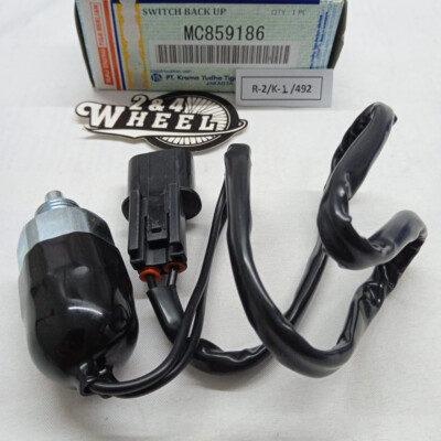 MC859186 Mitsubishi Switch Back Up M/T G/SHF B/UP Lamp NEW