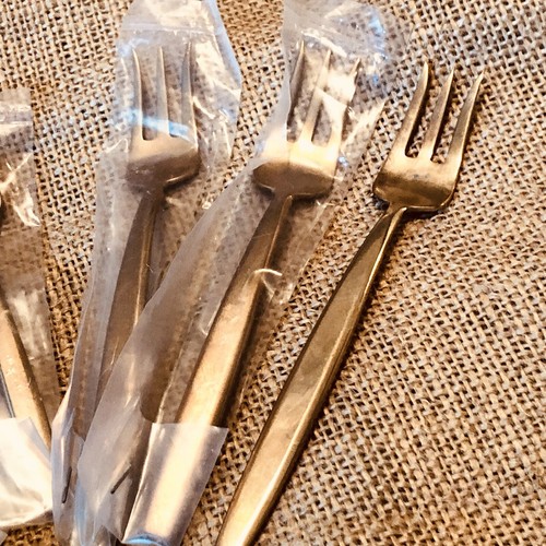 Brasstone Gold Metal silverware mixed lot as shown Midcentury small 8 pc - Picture 2 of 5