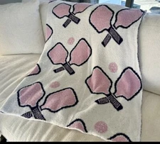 Pickleball Luxe Feather Knit Pink /White Throw Blanket 50x60” NEW WITH TAG & BOW