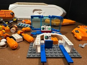 LEGO City Coast Guard Boat & Helicopter parts rafts minifigures partial sets